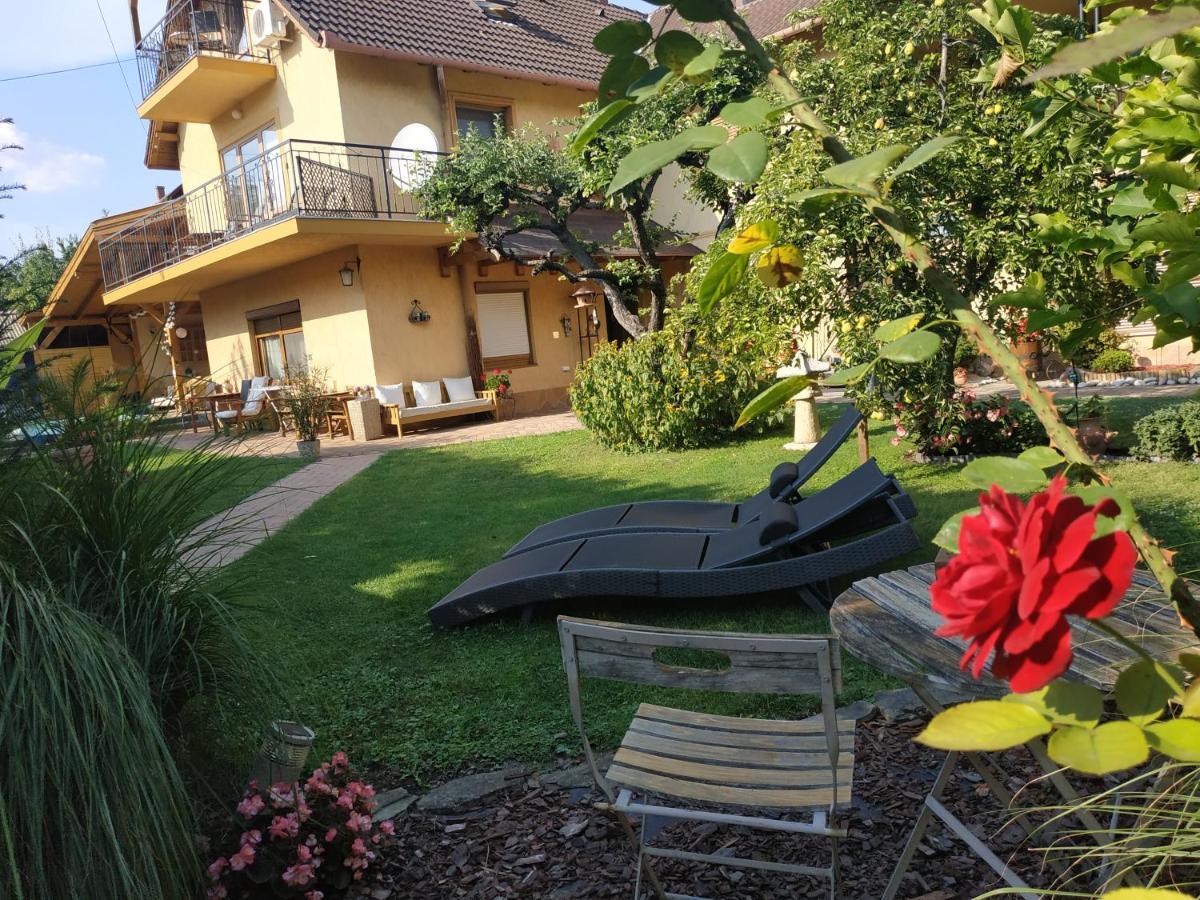 Rózsa Apartman Alsóörs Exterior foto