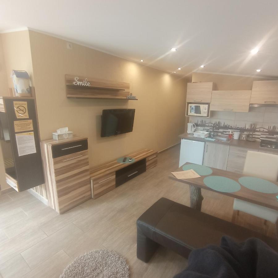 Rózsa Apartman Alsóörs Exterior foto
