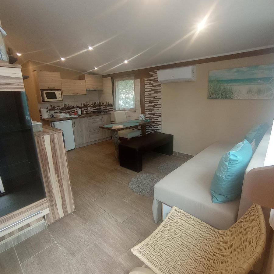 Rózsa Apartman Alsóörs Exterior foto