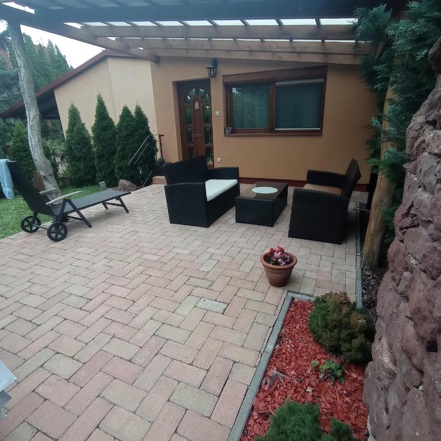 Rózsa Apartman Alsóörs Exterior foto