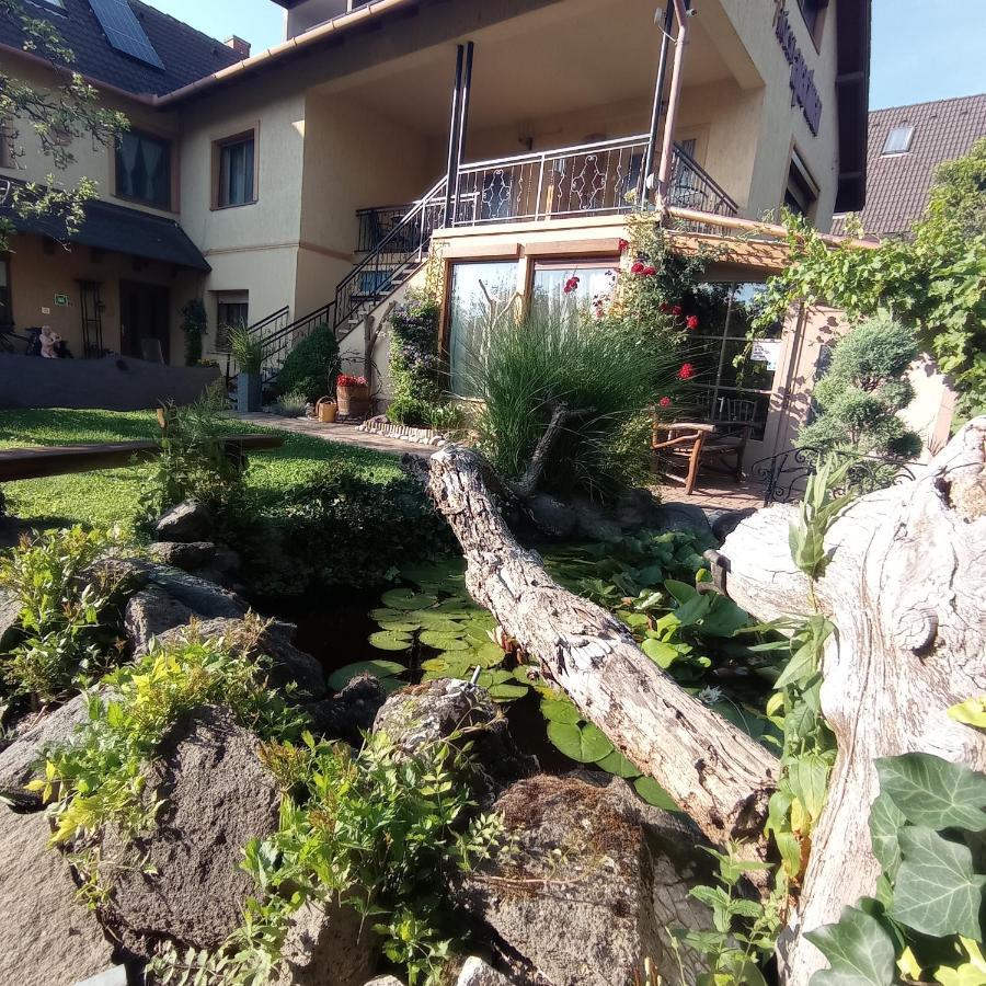 Rózsa Apartman Alsóörs Exterior foto
