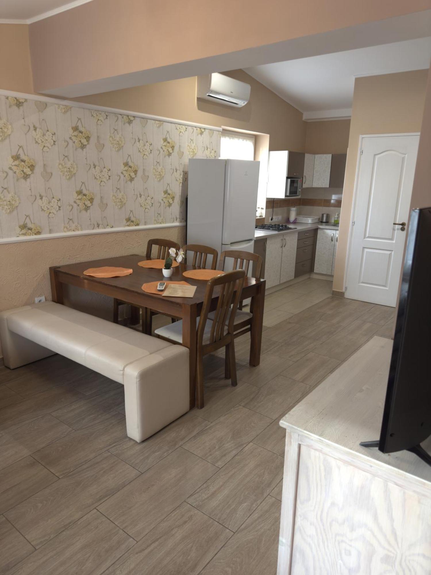Rózsa Apartman Alsóörs Habitación foto